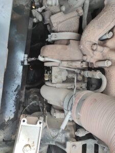 Naprawa koparko ładowarki (2)