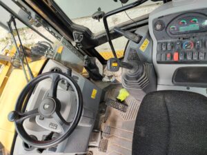 Naprawa koparko ładowarki (7)