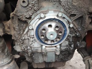 Wymiana uszczelnienia wału korbowego (3)